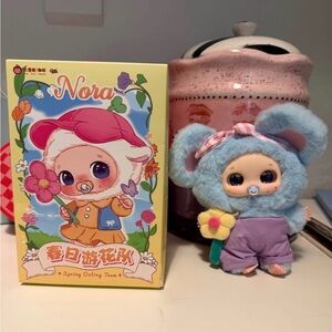 Nora Plush Toy with flower